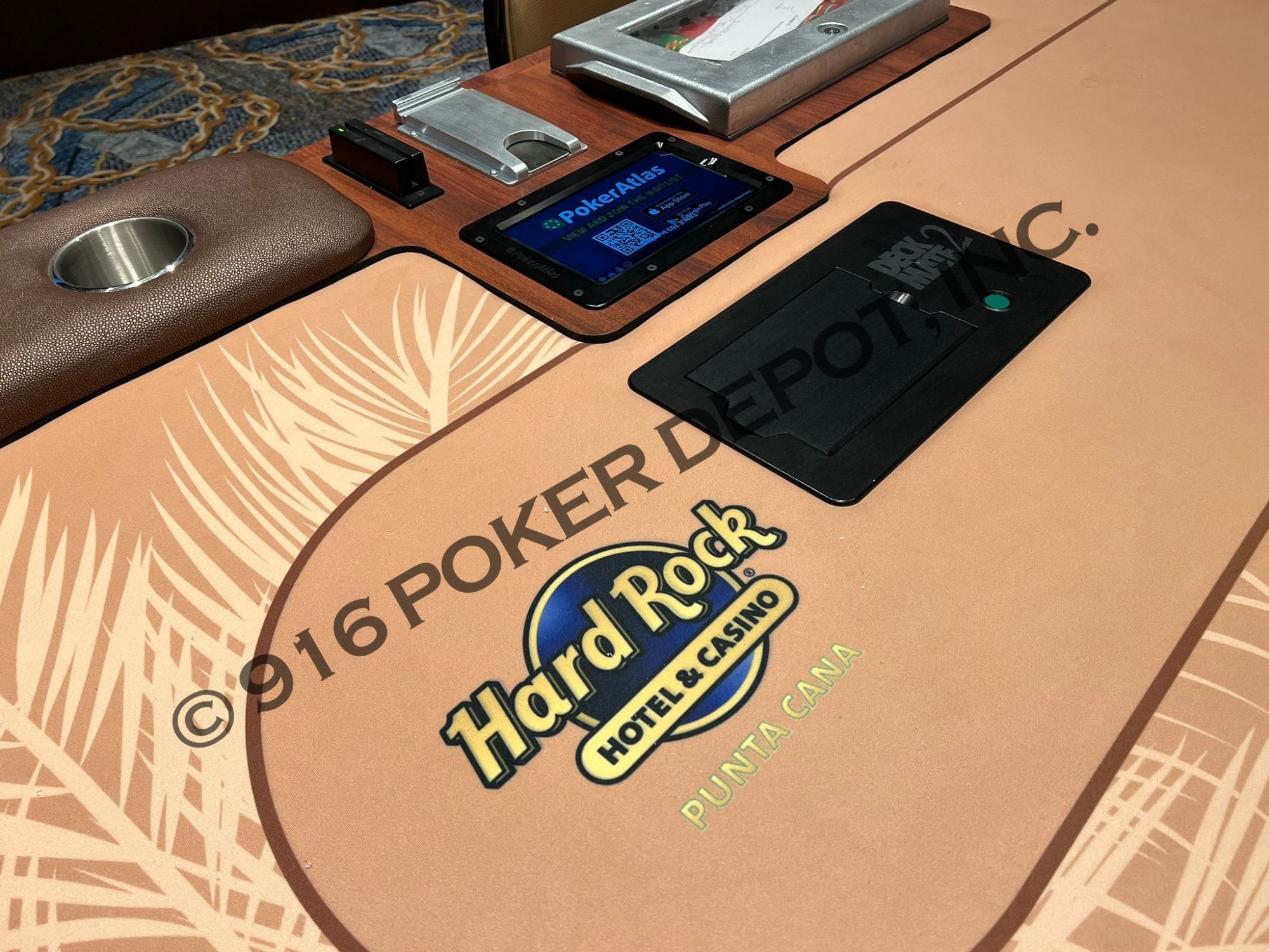 Solid Surface High Limit Texas Hold'em Poker Table 